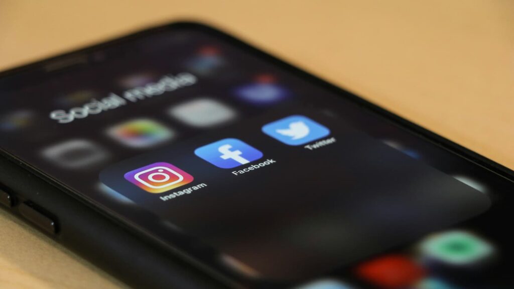 Why Newsletters Are the New Social Media for Personal Updates